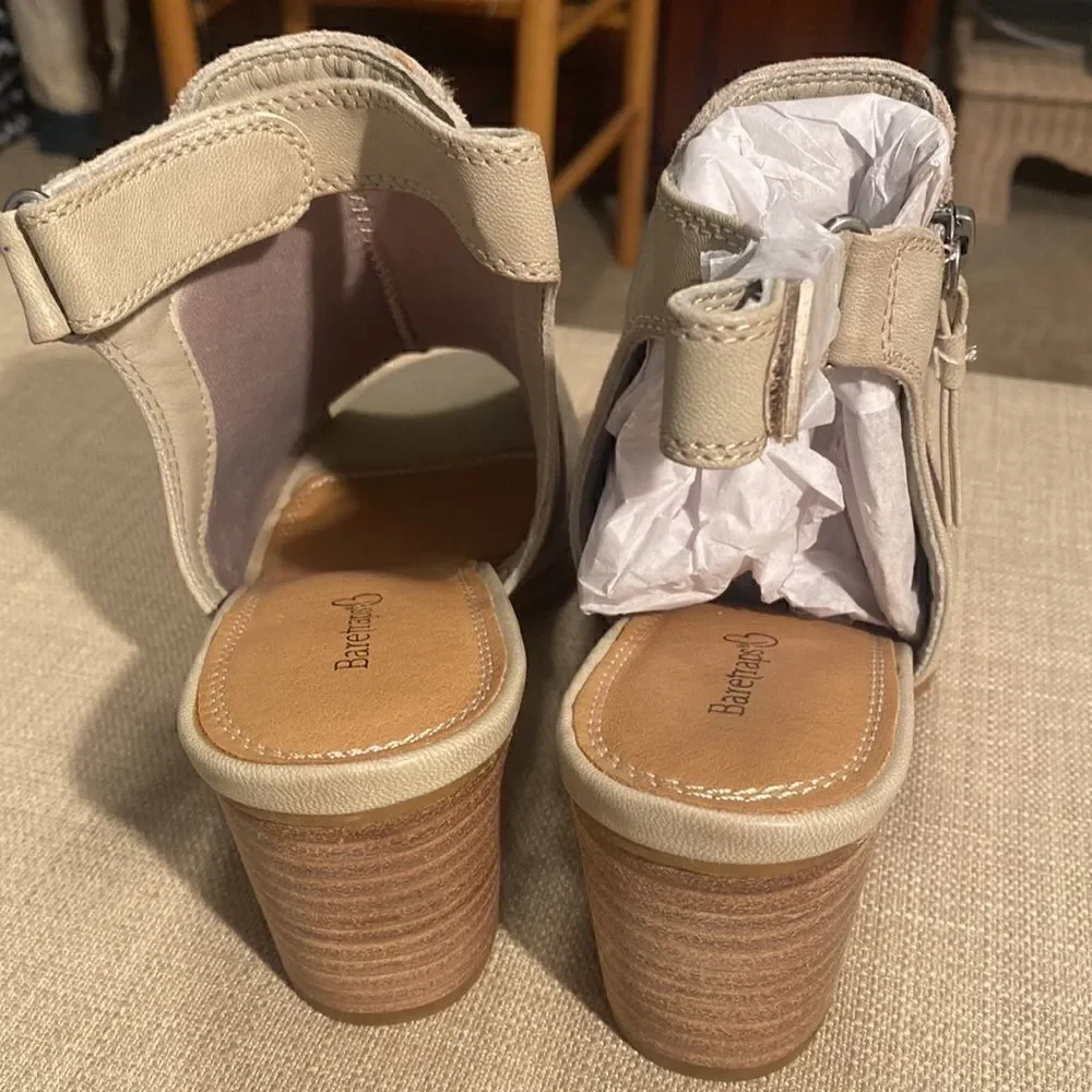 NEW Beartraps “Ivella” Ladies Shoes Size 8 Tan Chunky Heel
